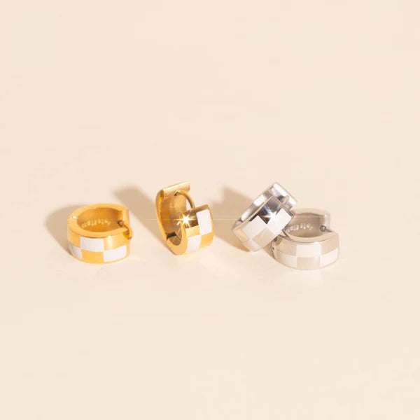 Checkered Rounded Chunky Huggie
